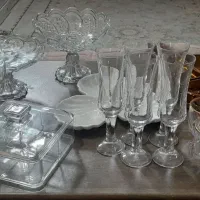 تعدادی ظروف