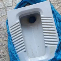 یک عدد سنگ توالت