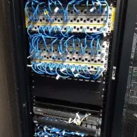 انجام کار برق شبکه دوربین کابل کشی