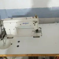 چرخ‌خیاطی‌لباس‌وصندل‌