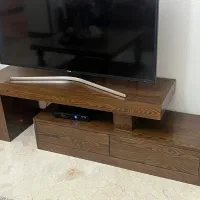 میز تلویزیون در حد نو