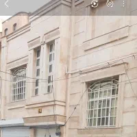 ویلایی ۲واحده جنوبی  مرکز شهر  خ شهدا