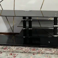 میزتلویزیون شیشه ای