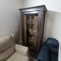 بوفه ویترین ایستاده در حد نو
