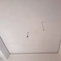 گچ‌‌خاک‌،سفید،خورده‌کاری