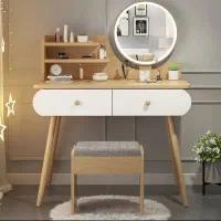 میز آرایش در حد نو