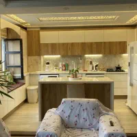 ۹۰متر آسانسوردار رو به آفتاب