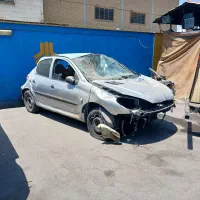 ۲۰۶ تصادفی