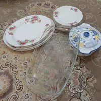 ظرف گل سرخی