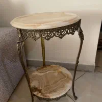 میزبرنزی دو طبقه