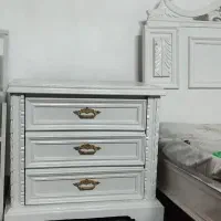 تخت‌وکمدوپاتختی‌.مفت