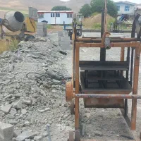 بلوک زن دستی دو قالبی