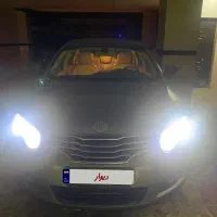 ام جی ۵۵۰ بی رنگ