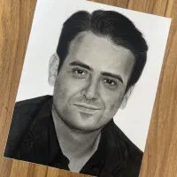 پذیرش سفارش طراحی حرفه‌ای پرتره سیاه قلم ازروی عکس