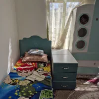 تخت و کمد کودک