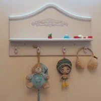 شلف دیواری و چوب لباسی