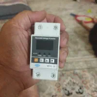 محافظ ولتاژ ۶۳امپر JBH