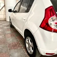 ساندرو اتوماتیک مدل ۱۳۹۶