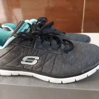 کتونی اسکیچرز اورجینال سایز ۳۸
