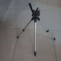 سه پایه دوربین