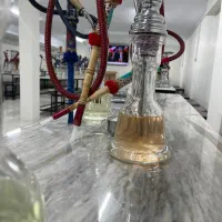 سری زن برای چای خانه