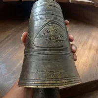 زنگوله بزرگ قدیمی