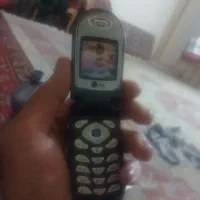 موبایل ساده تاشو