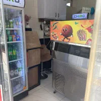اشپز و فروشنده فستفود