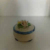 ظرف گل برجسته