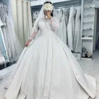 فروش و کرایه لباس عروس ۲۱۰۰