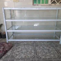 ویترین شیشه ی