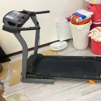 تردمیل در حد نو بسیار کم کارکرد سری قدیم مجیک اصل