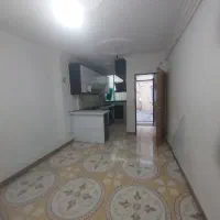 طبقه پایین۵۰ کرسی بلند حمیدیان خ رزمندگان۶