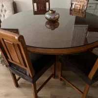 میز گرد هشت نفره از برند کلاسیک مدرن آقای شیرازی