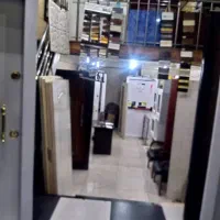 مغازه 52 متری واقع در نبش خیابان پهلوان غربی