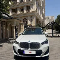 بی ام و ix1  با کیت m