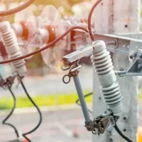 کات اوت فیوز وبرقگیر