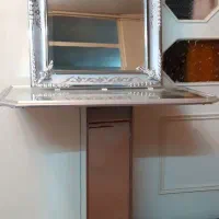 آینه و میز