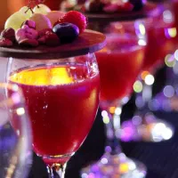 بارتندر ، سرو نوشیدنی خاص برای مراسم و جشن ها