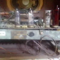 رادیو قدیمی|کلکسیون و سرگرمی|قم, باغ شریفی|دیوار