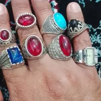 تعدادی انگترعیارنقرشان کمه شماره هم دارن
