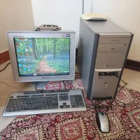 کامپیوتر رومیزی با اقلام اضافه