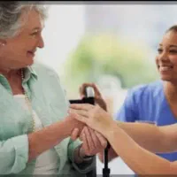 ارائه خدمات پرستاری در منزل توسط کارشناس پرستاری