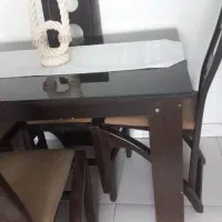 میز ناهار خوری چهار نفره
