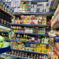 یک نیرو کار چیدمان  ویک نفر پیک بر نیازمندیم