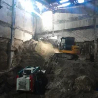 اجاره بابکت خاکبرداری توماس مینی لودر و بیل