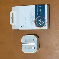 شارژر اصلی آیفون کار کرده در حد نو