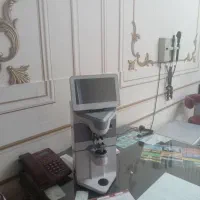 اپتومتریست.عینک آفتابی.عینک طبی.دکتر چشم پزشک