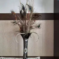 گلدان کنار سالنی
