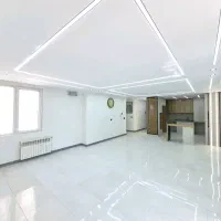 ۱۰۰مترغرق نور/فول امکانات/پارکینگ/سنداماده/تاپ